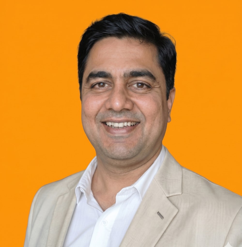 Saurabh M.  ·  Founder, Pipelind